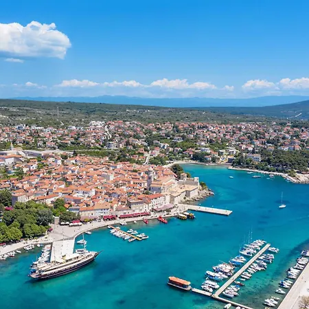 And With Parking Space Krk - 5371 Penzion Krk Town