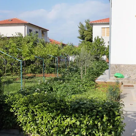 בית הארחה And With Parking Space Krk - 5371 קרק