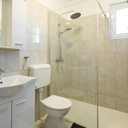 Gasthof Rooms With A Parking Space Krk - 5371 Krk Town