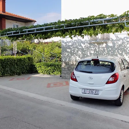With A Parking Space Krk - 5371 Penzion 3*